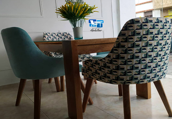 Comedor Valentín de 4 puestos, Madera flor Morado - 50