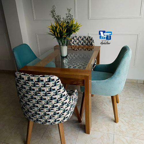 Comedor Valentín de 4 puestos, Madera flor Morado